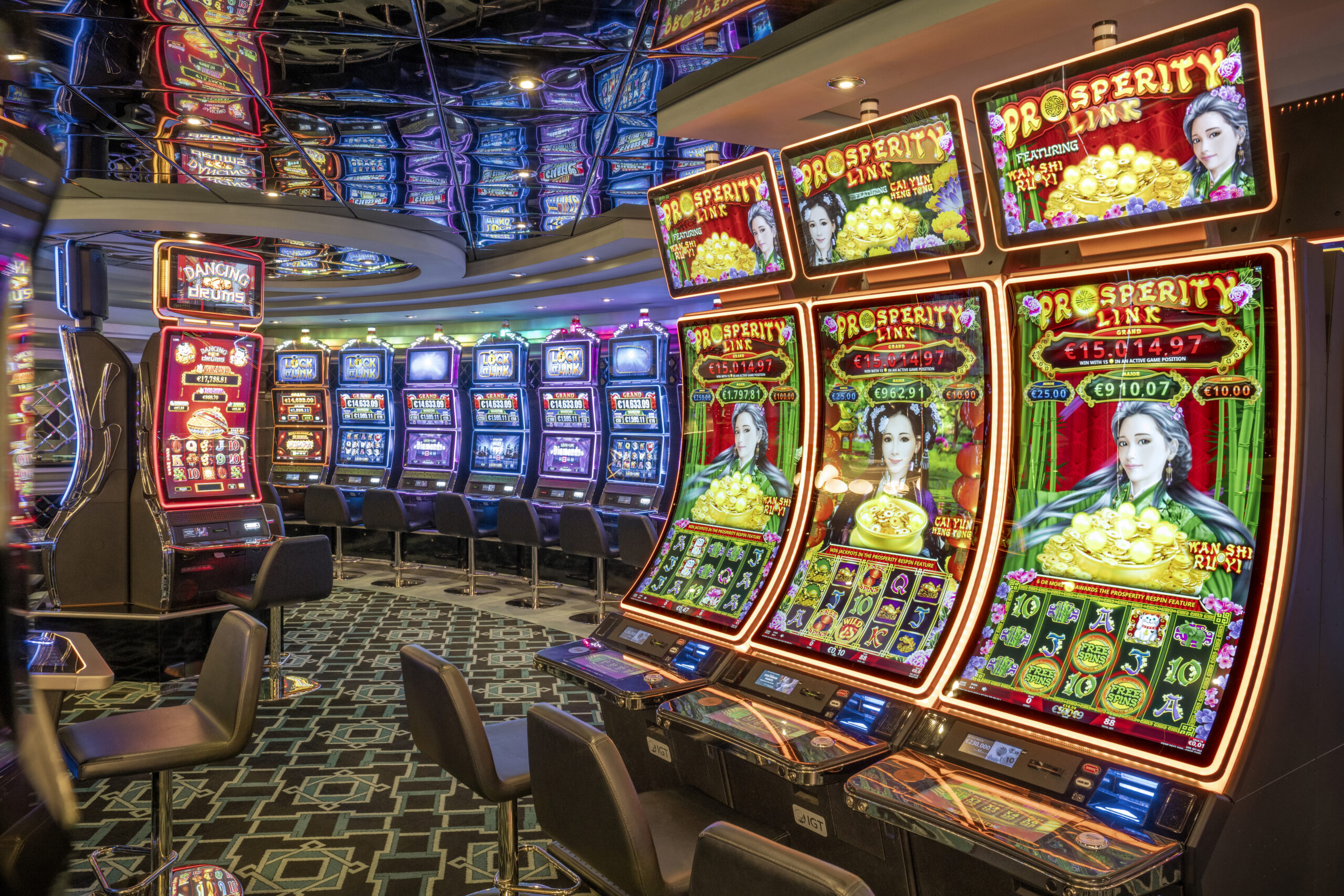 MSC Divina, Casinò Veneziano