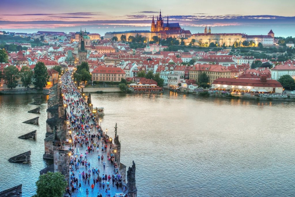 praga-ponte-carlos-vista